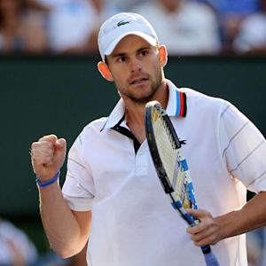 découvrez andy roddick qui révèle les secrets des deux meilleurs services du tennis et comment ils ont marqué l'histoire du sport.