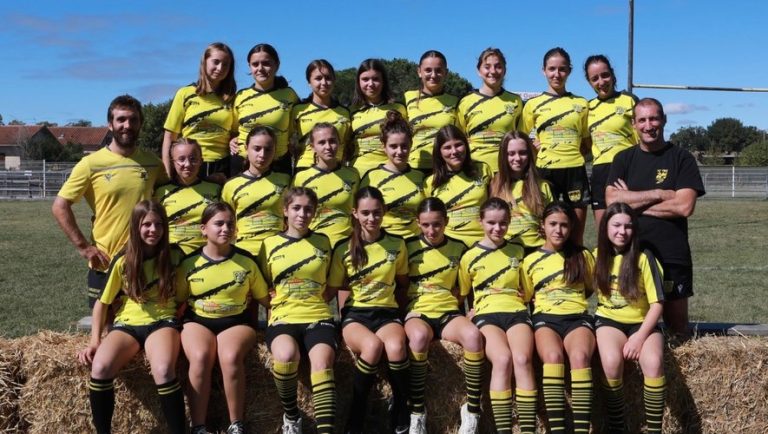 découvrez comment les écoles de rugby ont remplacé les équipes féminines par la catégorie 'ouverte', favorisant ainsi une pratique inclusive et mixte du rugby dès le plus jeune âge.