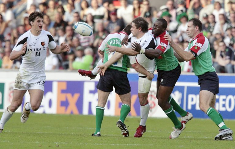 le géant britannique du rugby à xiii fait face à d'importantes difficultés financières, mettant en péril l'avenir du club et ses ambitions sportives.