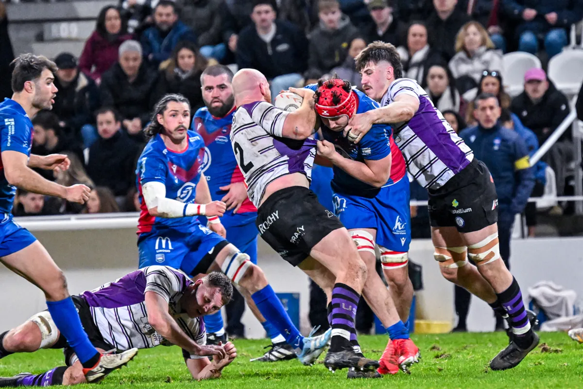 usa rugby crée une nouvelle division ouverte sous la pression politique croissante, visant à répondre aux enjeux sociaux et sportifs actuels.