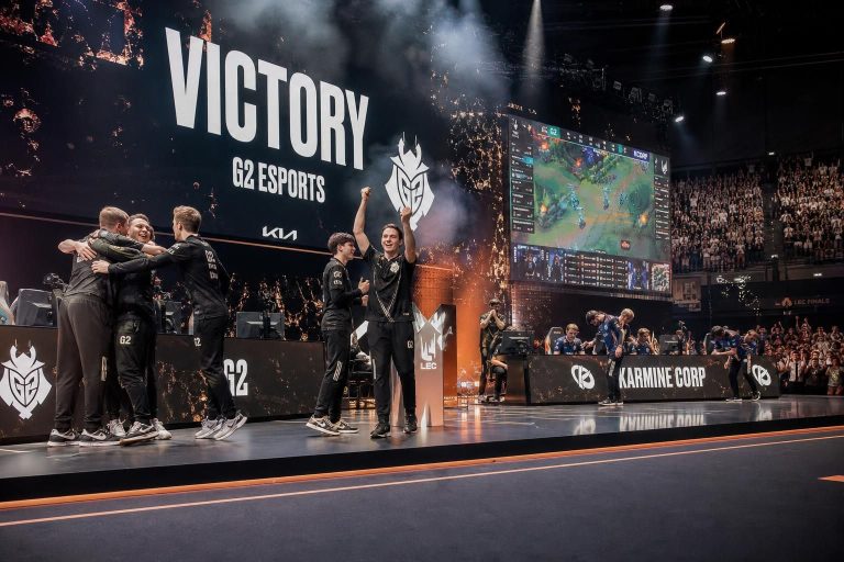 g2 domine la karmine corp et confirme son statut de champion d'europe de league of legends dans un affrontement épique.