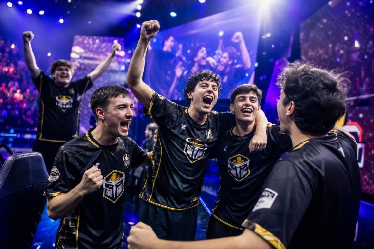 galions domine solary et remporte avec brio les emea masters de league of legends, affichant une performance triomphale sur la scène compétitive.