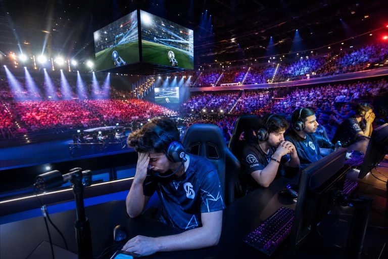 découvrez le récit intense de la finale de lec où karmine corp, le club français, a vécu un rêve européen vibrant mais finalement inachevé.